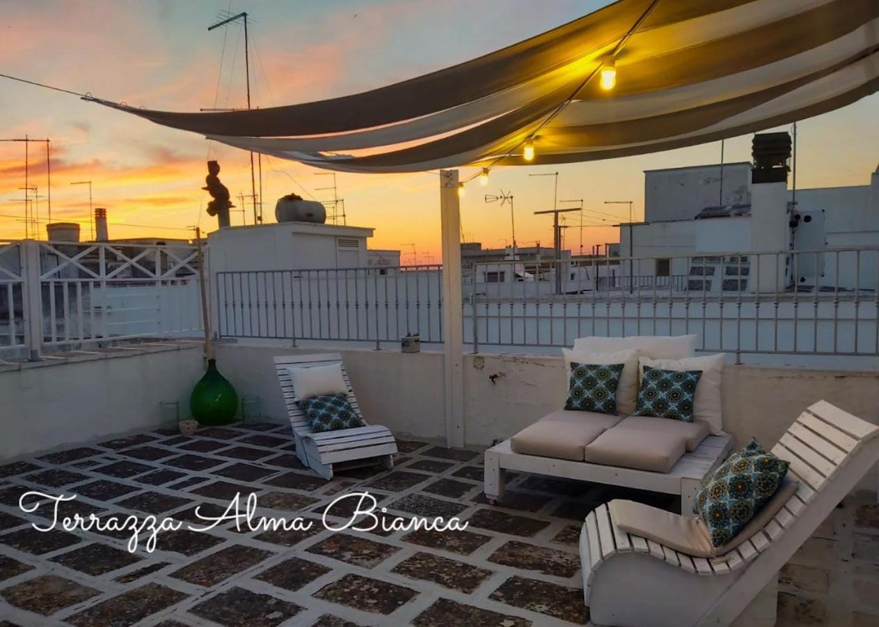 오스투니 Terrazza Alma Bianca 아파트 외부 사진